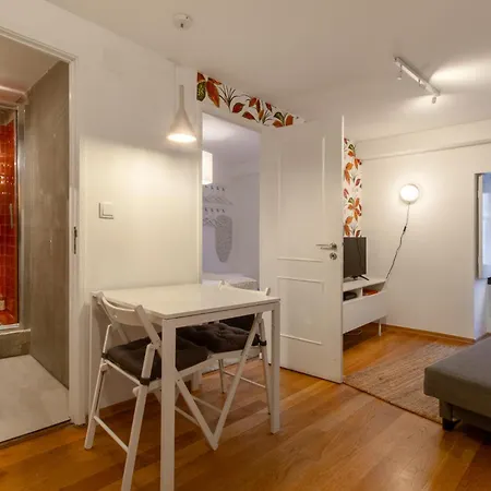 Contemporary In Chiado 1 Apartment Lisbon