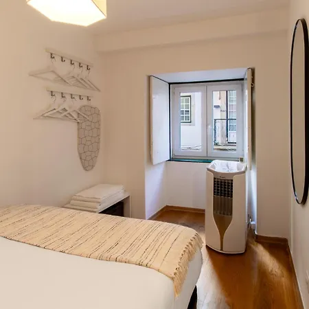 Contemporary In Chiado 1 Apartment Lisbon